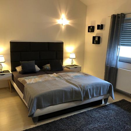 Pension Am Römerhof Münzenberg Exteriör bild